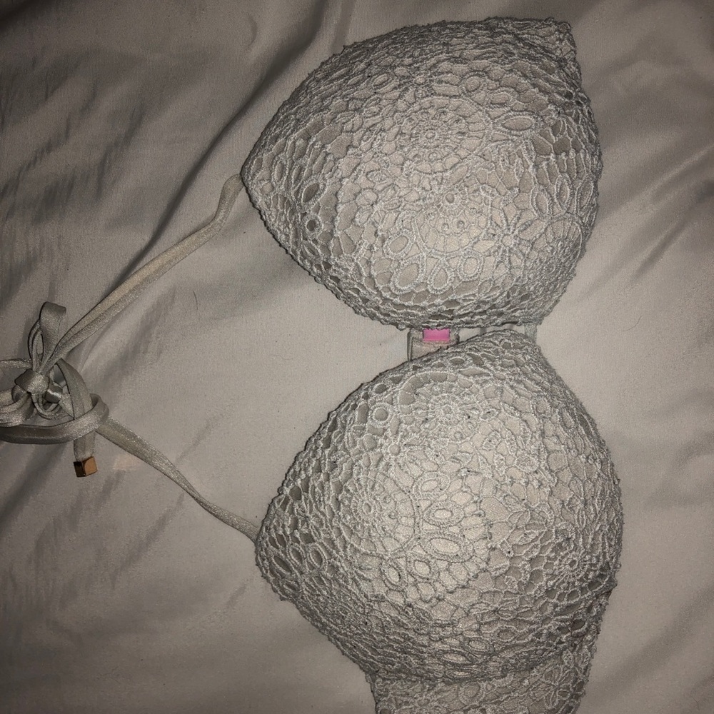 Victoria’s Secret Push-Up swim top 36D